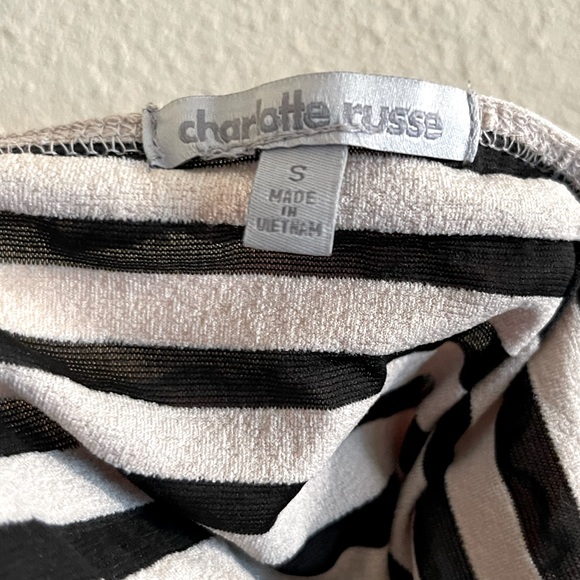 Sweetheart stripped textured strapless top - Picture 6 of 6